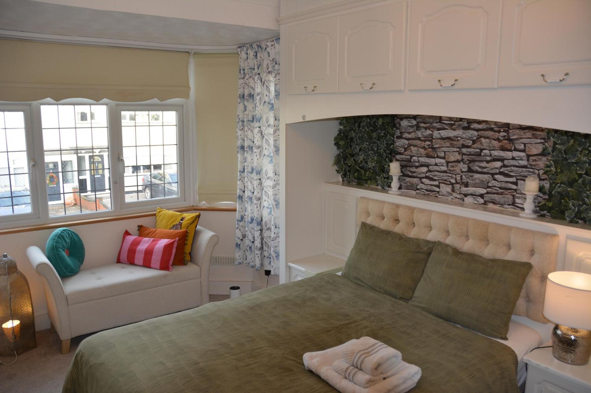 Cozy, Modern, Spacious 4 Bedroom House In London Romford Dış mekan fotoğraf